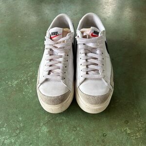 Nike Blazer Low Platform